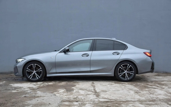 BMW Seria 3 cena 199900 przebieg: 51300, rok produkcji 2022 z Drohiczyn małe 106